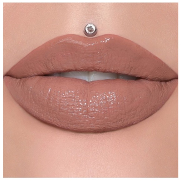 New Jeffree Star Cosmetics Supreme Gloss in House Tour - Picture 5 of 7